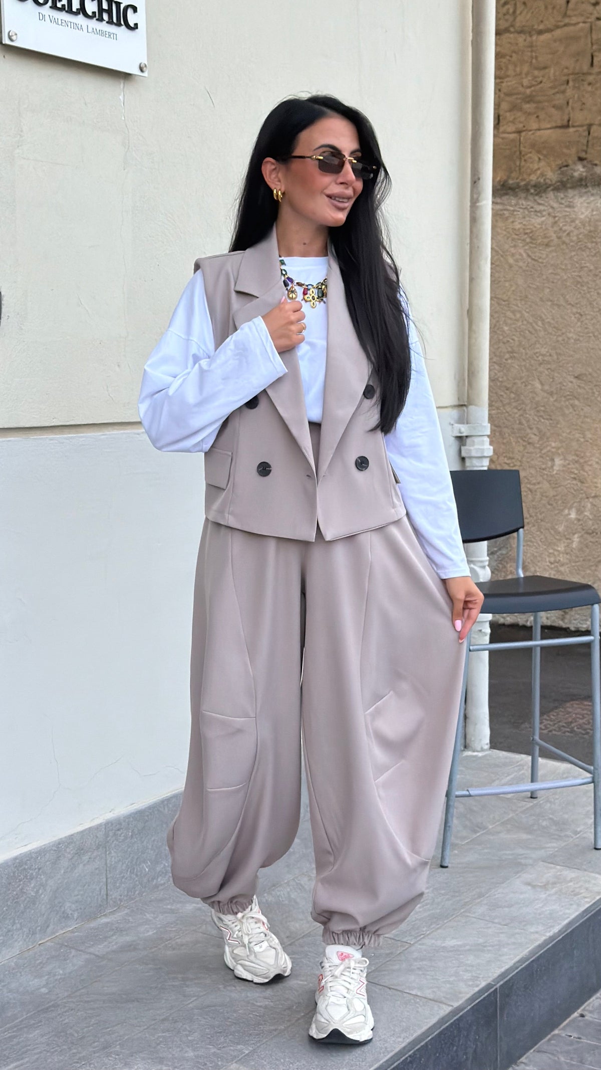 Conjunto Asya